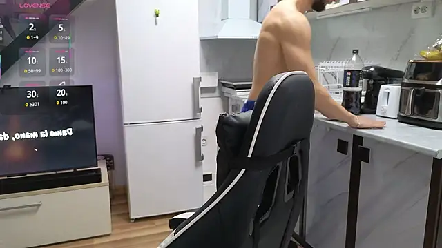 Snapshot of RyanStorm_ chatting on November 25, 2025, 4:18 pm RyanStorm online show from November 25, 2025, 4:18 pm