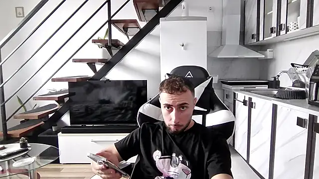 Snapshot of RyanStorm_ chatting on October 4, 2025, 3:24 pm RyanStorm online show from October 4, 2025, 3:24 pm