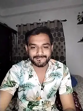 Snapshot of avi007p chatting on November 17, 2025, 7:18 pm avi007p online show from November 17, 2025, 7:18 pm