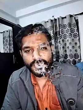 Snapshot of avi007p chatting on December 5, 2025, 7:12 pm avi007p online show from December 5, 2025, 7:12 pm