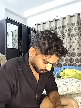 avi007p online show from June 6, 2026, 5:40 pm
