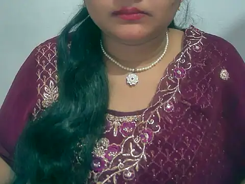 Snapshot of Saniya_K chatting on December 5, 2025, 3:43 pm Saniya K online show from December 5, 2025, 3:43 pm