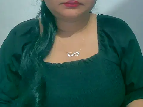 Snapshot of Saniya_K chatting on November 18, 2025, 4:10 pm Saniya K online show from November 18, 2025, 4:10 pm