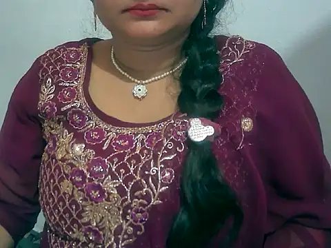 Snapshot of Saniya_K chatting on November 30, 2025, 3:57 pm Saniya K online show from November 30, 2025, 3:57 pm