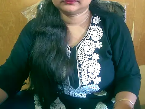 Snapshot of Saniya_K chatting on October 1, 2025, 7:13 am Saniya K online show from October 1, 2025, 7:13 am