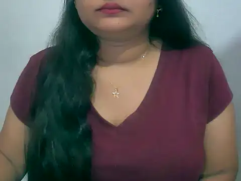 Snapshot of Saniya_K chatting on November 9, 2025, 2:32 pm Saniya K online show from November 9, 2025, 2:32 pm