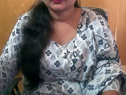 Snapshot of Saniya_K chatting on October 2, 2025, 7:56 am Saniya K online show from October 2, 2025, 7:56 am