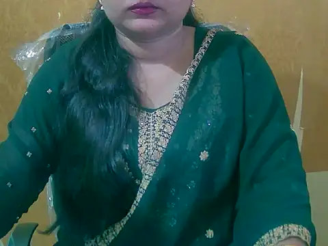 Snapshot of Saniya_K chatting on October 4, 2025, 11:12 am Saniya K online show from October 4, 2025, 11:12 am