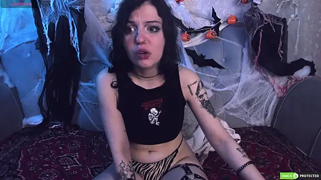 ArlineCarroll online show from October 21, 2025, 6:35 am