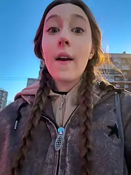 FroggyAnna online show from March 14, 2026, 4:24 pm