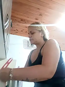 Snapshot of Alanna_Grays chatting on November 30, 2025, 3:57 pm Alanna Grays online show from November 30, 2025, 3:57 pm