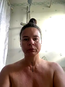 Snapshot of TheNaturalistX chatting on September 29, 2025, 8:10 am TheNaturalistX online show from September 29, 2025, 8:10 am