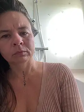 Snapshot of TheNaturalistX chatting on September 24, 2025, 9:05 am TheNaturalistX online show from September 24, 2025, 9:05 am