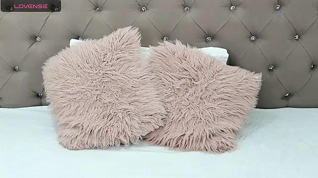 Snapshot of Isbettyche chatting on October 29, 2025, 11:14 pm Isbettyche online show from October 29, 2025, 11:14 pm