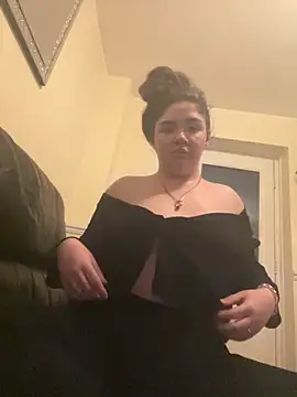 Snapshot of Imogenbabyyy chatting on October 5, 2025, 8:54 pm Imogenbabyyy online show from October 5, 2025, 8:54 pm