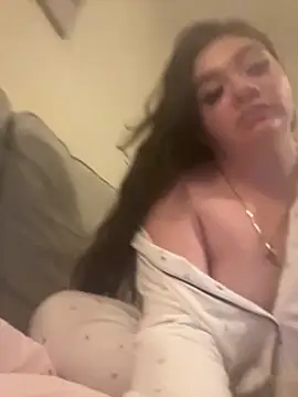 Snapshot of Imogenbabyyy chatting on December 17, 2025, 8:47 pm Imogenbabyyy online show from December 17, 2025, 8:47 pm