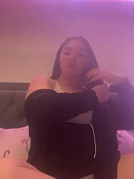 Snapshot of Imogenbabyyy chatting on November 2, 2025, 6:02 pm Imogenbabyyy online show from November 2, 2025, 6:02 pm