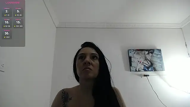 Snapshot of PamelaMartini chatting on October 10, 2025, 10:05 am PamelaMartini online show from October 10, 2025, 10:05 am