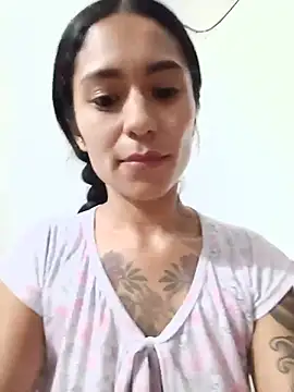 Snapshot of Liahdiaz_ chatting on June 28, 2026, 5:14 am Liahdiaz online show from June 28, 2026, 5:14 am