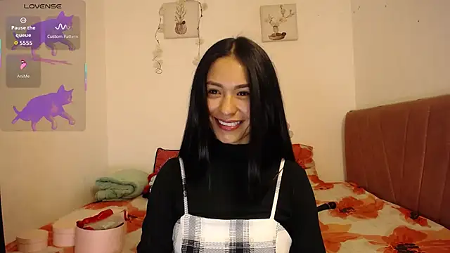 Snapshot of Liahdiaz_ chatting on August 4, 2026, 1:04 pm Liahdiaz online show from August 4, 2026, 1:04 pm