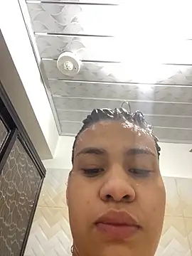 miawhithee online show from December 1, 2025, 12:00 am