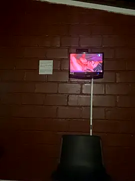 miawhithee online show from November 12, 2025, 4:49 am