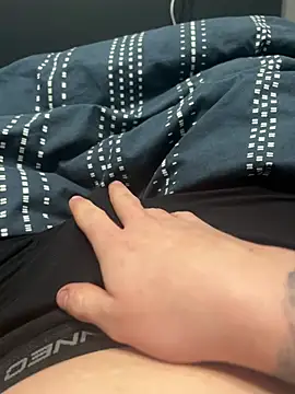 Snapshot of alex110429 chatting on March 3, 2026, 10:06 pm alex110429 online show from March 3, 2026, 10:06 pm