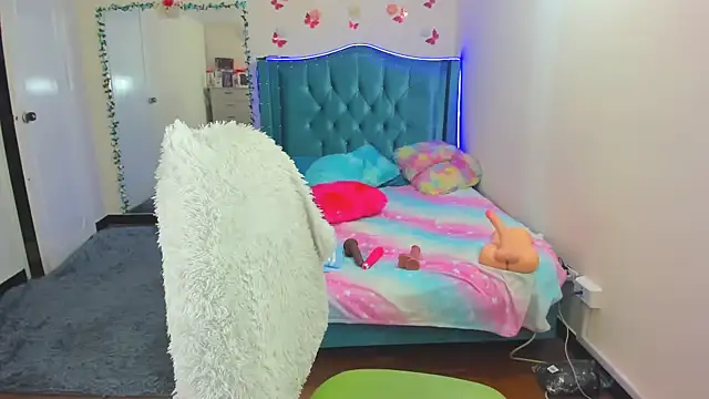 Snapshot of Luna_Analya chatting on September 12, 2025, 12:05 pm Luna Analya online show from September 12, 2025, 12:05 pm