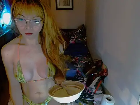 Snapshot of Tsyummydickx chatting on June 11, 2026, 12:32 am Tsyummydickx online show from June 11, 2026, 12:32 am