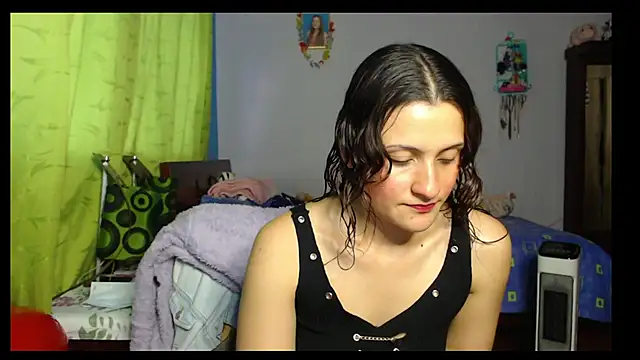 lindasyt online show from September 12, 2025, 10:31 pm