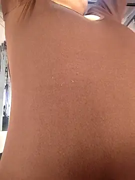 lindasyt online show from September 30, 2025, 5:19 pm