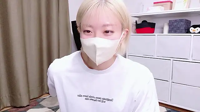 Snapshot of Nana__ch chatting on February 23, 2026, 9:37 pm Nana ch online show from February 23, 2026, 9:37 pm