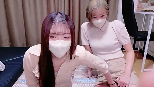 Snapshot of Nana__ch chatting on January 13, 2026, 6:06 am Nana ch online show from January 13, 2026, 6:06 am