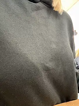 CaitlinSugar online show from November 4, 2025, 4:16 am