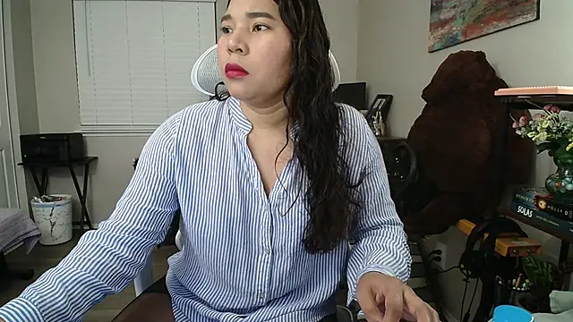 Snapshot of SHEILYN_ chatting on October 30, 2025, 8:45 am SHEILYN online show from October 30, 2025, 8:45 am