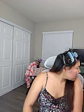 Snapshot of SHEILYN_ chatting on December 16, 2025, 5:00 am SHEILYN online show from December 16, 2025, 5:00 am