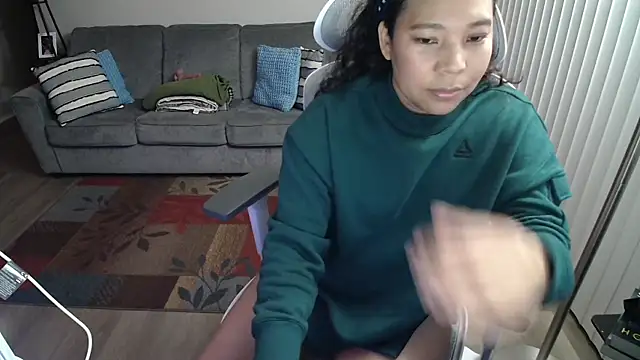 Snapshot of SHEILYN_ chatting on November 26, 2025, 4:56 am SHEILYN online show from November 26, 2025, 4:56 am