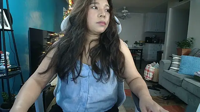 Snapshot of SHEILYN_ chatting on November 18, 2025, 3:21 am SHEILYN online show from November 18, 2025, 3:21 am