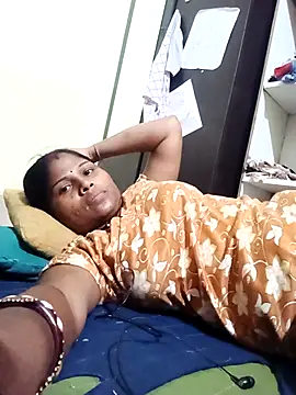 Snapshot of Sneha16 chatting on September 17, 2025, 4:53 pm Sneha16 online show from September 17, 2025, 4:53 pm