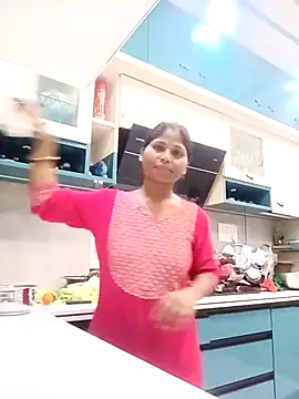 Snapshot of Sneha16 chatting on October 10, 2025, 3:07 am Sneha16 online show from October 10, 2025, 3:07 am