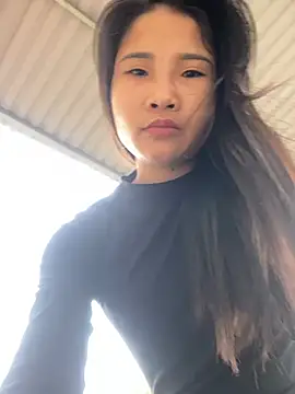 Snapshot of hello_mie chatting on March 8, 2026, 11:52 pm hello mie online show from March 8, 2026, 11:52 pm