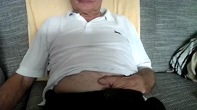 velikifant7 online show from March 31, 2026, 2:19 pm