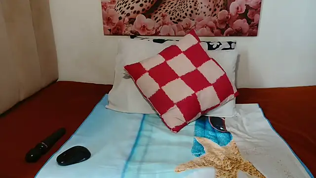 GorillaGripCunt77 online show from April 9, 2026, 6:19 am