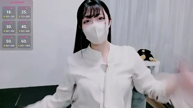 yuna yyy online show from October 22, 2025, 4:56 am