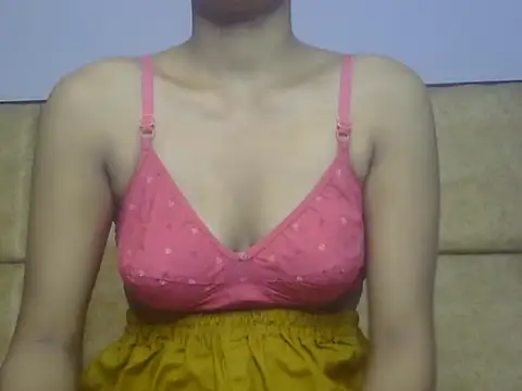 Snapshot of Nura7 chatting on July 7, 2026, 6:05 am Nura7 online show from July 7, 2026, 6:05 am