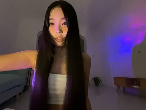 77momomo online show from September 14, 2025, 2:28 pm