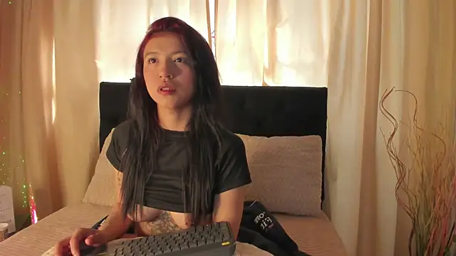 Tiffany Nm online show from September 22, 2025, 1:17 pm