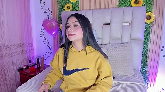 Jade Nmm online show from September 25, 2025, 1:17 pm