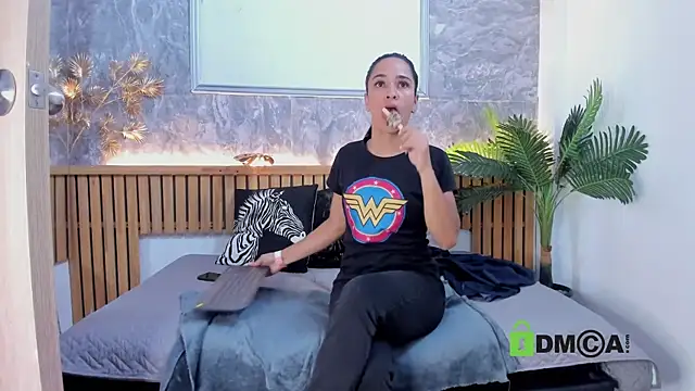 princequinn  online show from November 8, 2025, 10:13 pm