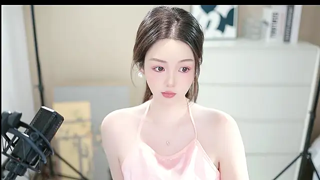 Snapshot of abbyli12 chatting on November 15, 2025, 3:27 pm abbyli12 online show from November 15, 2025, 3:27 pm